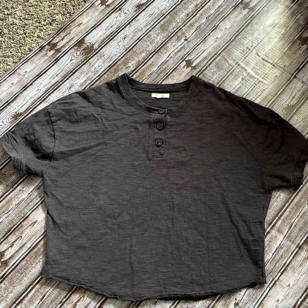 Madewell raw-edge gray Henley short sleeve size large worn once
